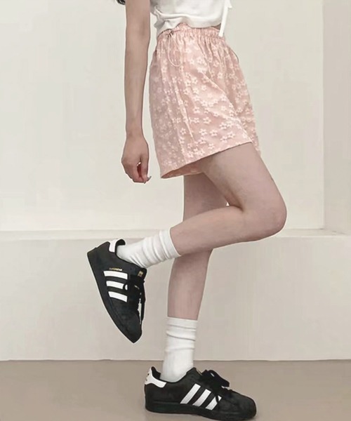 frunco（フランコ）の「【ZOZO限定】フラワーエンボスショートパンツ（その他パンツ・レディース・ブラック/ホワイト/ピンク・FREE）」の20枚目の写真