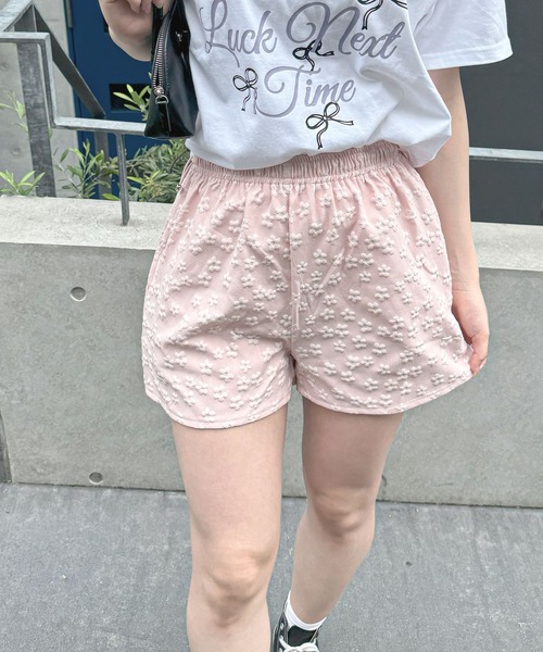 frunco（フランコ）の「【ZOZO限定】フラワーエンボスショートパンツ（その他パンツ・レディース・ブラック/ホワイト/ピンク・FREE）」の15枚目の写真