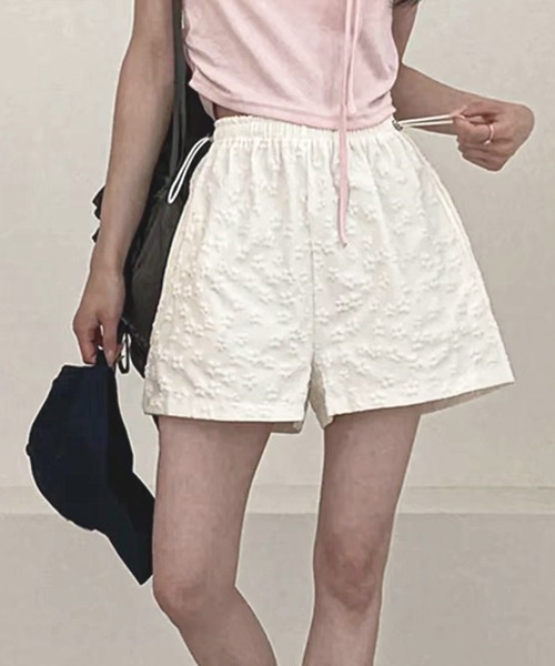 frunco（フランコ）の「【ZOZO限定】フラワーエンボスショートパンツ（その他パンツ・レディース・ブラック/ホワイト/ピンク・FREE）」の10枚目の写真