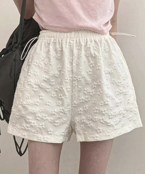frunco（フランコ）の「【ZOZO限定】フラワーエンボスショートパンツ（その他パンツ・レディース・ブラック/ホワイト/ピンク・FREE）」の9枚目の写真