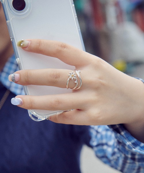 GOLDY（ゴールディ）の「リトル ブルーム リング（リング・レディース・ゴールド/シルバー×ゴールド/シルバー・FREE）」の17枚目の写真