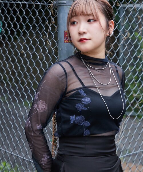 Mavie..7（メヴィセットゥ）の「【Mavie..7】アソートシアートップス（Tシャツ/カットソー・レディース・ブラック/オフホワイト/その他2/その他1・FREE）」の6枚目の写真