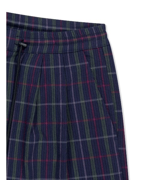 YESEYESEE(イエスアイシー)の「Crinkled Fabric Check Shorts(その他パンツ・メンズ・ブルー/ブラック・S/M/L/XL)」の11枚目の写真