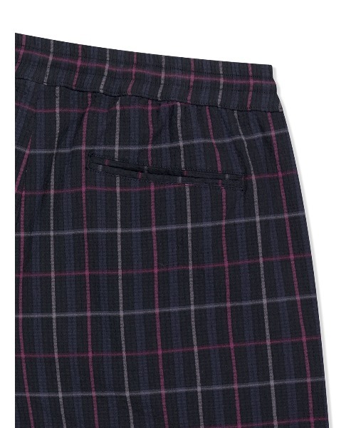 YESEYESEE(イエスアイシー)の「Crinkled Fabric Check Shorts(その他パンツ・メンズ・ブルー/ブラック・S/M/L/XL)」の7枚目の写真