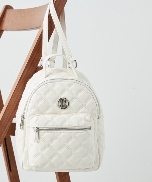 GYDA(ジェイダ)の「GYDA(ジェイダ)ミニリュック GY-B355 ダブルキルティング(バックパック/リュック・レディース・アイボリー/ブラック/レッド・FREE)」の2枚目の写真