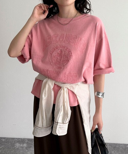fredy emue（フレディエミュ）の「ピグメント刺繍クロップドTシャツ（Tシャツ/カットソー・レディース・チャコールグレー/ベージュ/ピンク・38）」の3枚目の写真