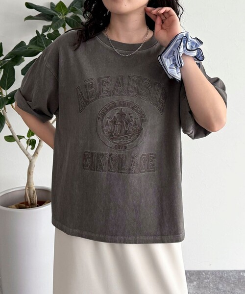 fredy emue（フレディエミュ）の「ピグメント刺繍クロップドTシャツ（Tシャツ/カットソー・レディース・チャコールグレー/ベージュ/ピンク・38）」の14枚目の写真