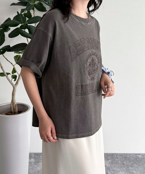 fredy emue（フレディエミュ）の「ピグメント刺繍クロップドTシャツ（Tシャツ/カットソー・レディース・チャコールグレー/ベージュ/ピンク・38）」の13枚目の写真