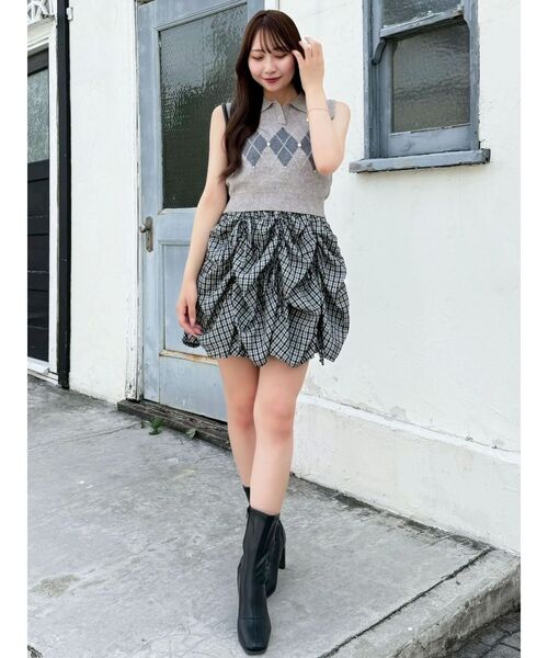 dazzlin（ダズリン）の「アーガイルニットトップス（ニット/セーター・レディース・レッド/キャメル/ネイビー/パープル/グレー・FREE）」の9枚目の写真