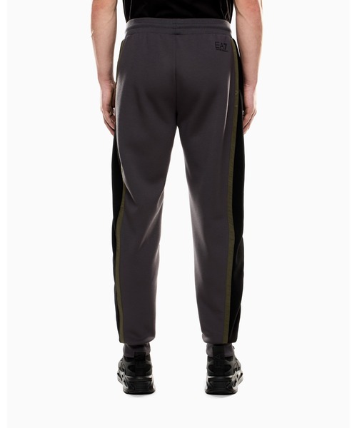 EMPORIO ARMANI EA7（エンポリオアルマーニイーエーセブン）の「<オンライン限定>【エンポリオ アルマーニ EA7】 Athletic Colour Block ジョガーパンツ ナイロン／ビスコース混紡（その他パンツ・メンズ・ネイビー/ダークアッシュ・LARGE/X-LARGE/SMALL/MEDIUM/XX-LARGE/X-SMALL）」の8枚目の写真