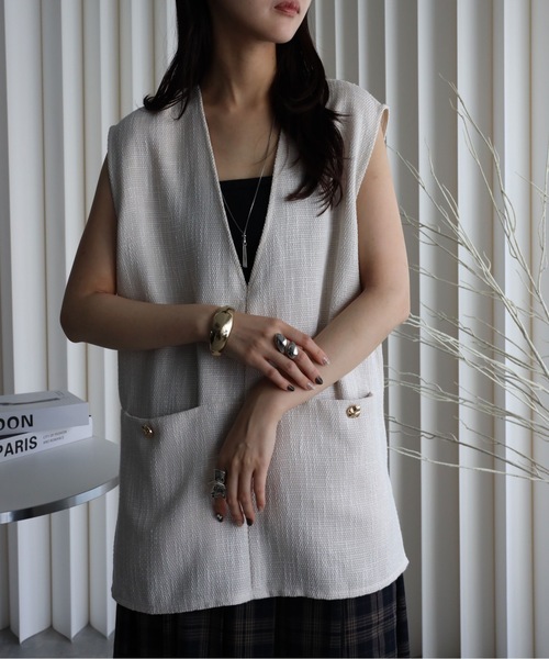 YENNA（イェンナ）の「【ツイードポケット金釦ベスト】Vネックベスト オールシーズン着用可能（ベスト・レディース・アイボリー/ブラック/グレー・FREE）」の19枚目の写真