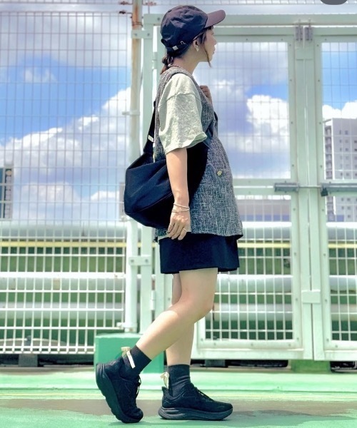 YENNA（イェンナ）の「【ツイードポケット金釦ベスト】Vネックベスト オールシーズン着用可能 / 卒業式 / 入学式 / オケージョン（ベスト・レディース・アイボリー/ブラック/グレー・FREE）」の21枚目の写真