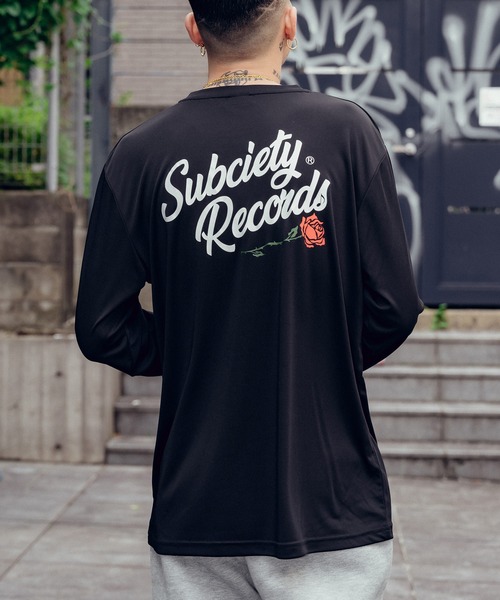 SBCY Sport(エスビーシーワイスポーツ)の「Dry tee L/S-VINYL-(Tシャツ/カットソー・メンズ・ホワイト/ブラック・SMALL/MEDIUM/LARGE/X-LARGE/XX-LARGE)」の2枚目の写真