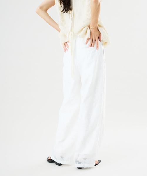 Muscat(マスカット)の「【セットアップ可】ボタニカル シアージャカードパンツ(その他パンツ・レディース・ブラック/ホワイト/ライトグレー・F)」の8枚目の写真