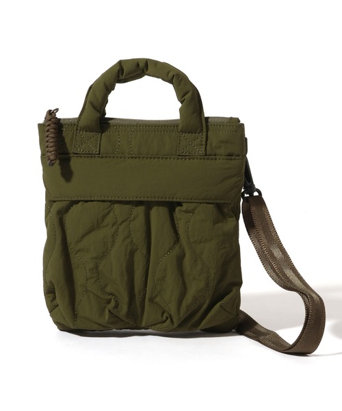 WILD THINGS(ワイルドシングス)の「【WILD THINGS/ワイルドシングス】ひょうたんキルト ミニヘルメットバッグ/ショルダー(ショルダーバッグ・メンズ・レッド/オフホワイト/ブラック/オリーブ・FREE)」の7枚目の写真