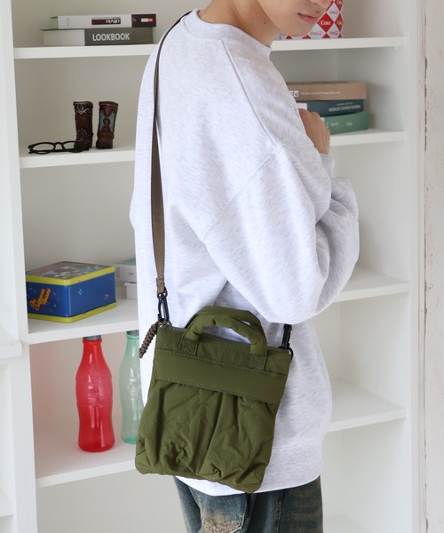 WILD THINGS(ワイルドシングス)の「【WILD THINGS/ワイルドシングス】ひょうたんキルト ミニヘルメットバッグ/ショルダー(ショルダーバッグ・メンズ・レッド/オフホワイト/ブラック/オリーブ・FREE)」の16枚目の写真