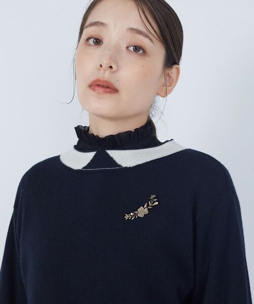 ADIEU TRISTESSE(アデュートリステス)の「【1月お気に入り登録ブランド内3位】アーチフラワービーズブローチ(ブローチ/コサージュ・レディース・クリーム/ブルーグリーン・FREE)」の7枚目の写真