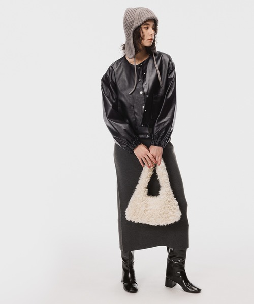 coca（coca）（コカ）の「【WEB限定セール】フェイクレザーノーカラージャケット（ノーカラージャケット・レディース・ブラック・S/L/M）」の2枚目の写真