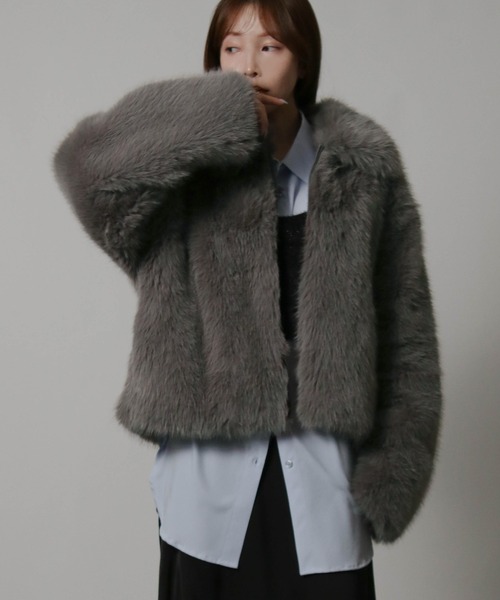 Social GIRL（ソーシャルガール）の「フロントジップ ミックスファーショートコート シャギーファーコート（その他アウター・レディース・ベージュ/グレー・M）」の2枚目の写真