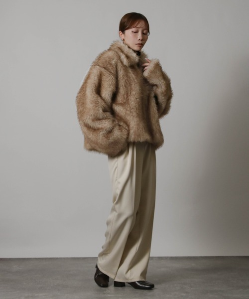 Social GIRL（ソーシャルガール）の「フロントジップ ミックスファーショートコート シャギーファーコート（その他アウター・レディース・ベージュ/グレー・M）」の14枚目の写真