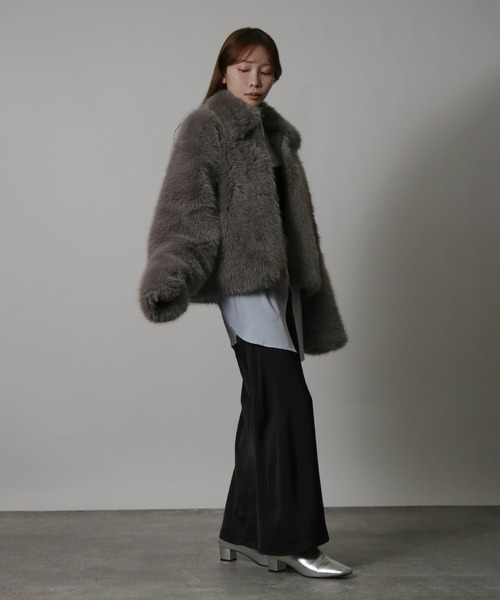Social GIRL（ソーシャルガール）の「フロントジップ ミックスファーショートコート シャギーファーコート（その他アウター・レディース・ベージュ/グレー・M）」の21枚目の写真