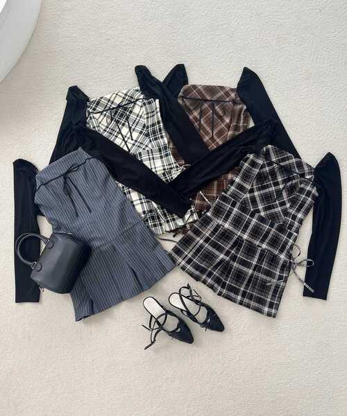 MAJESTIC LEGON（マジェスティックレゴン）の「ドッキングプリーツミニワンピ（ワンピース・レディース・ブラック系その他/グレー系その他/ブラウン系その他2/ホワイト系その他2・MEDIUM/LARGE）」の5枚目の写真