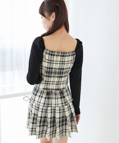 MAJESTIC LEGON（マジェスティックレゴン）の「ドッキングプリーツミニワンピ（ワンピース・レディース・ブラック系その他/グレー系その他/ブラウン系その他2/ホワイト系その他2・MEDIUM/LARGE）」の11枚目の写真