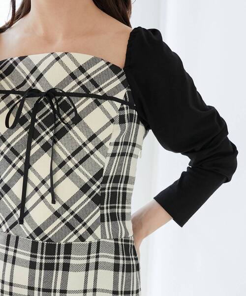 MAJESTIC LEGON（マジェスティックレゴン）の「ドッキングプリーツミニワンピ（ワンピース・レディース・ブラック系その他/グレー系その他/ブラウン系その他2/ホワイト系その他2・MEDIUM/LARGE）」の12枚目の写真