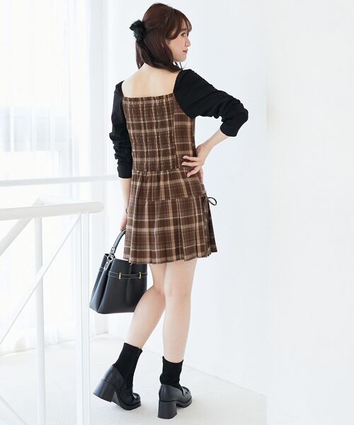 MAJESTIC LEGON（マジェスティックレゴン）の「ドッキングプリーツミニワンピ（ワンピース・レディース・ブラック系その他/グレー系その他/ブラウン系その他2/ホワイト系その他2・MEDIUM/LARGE）」の15枚目の写真