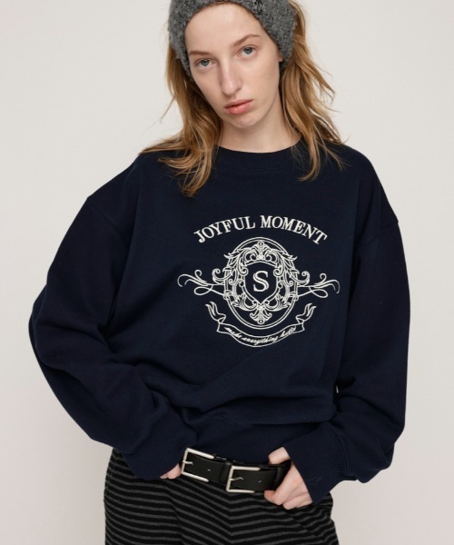 SLY（スライ）の「EMBROIDERY LOGO SW TOPS エンブロイダリー ロゴ スウェット トップス 秋服 冬服　トレーナー（スウェット・レディース・ライトブラック/杢グレー/ブラック/ネイビー・FREE）」の4枚目の写真