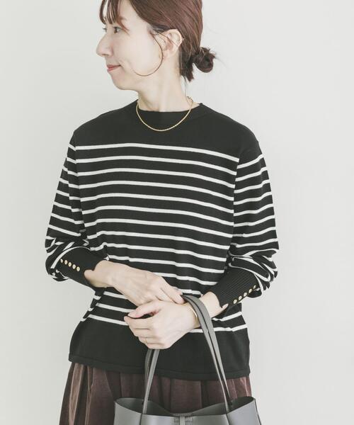 ITEMS URBANRESEARCH（アイテムズ アーバンリサーチ）の「ソデボタンニットプルオーバー（ニット/セーター・レディース・ブラック系その他/ライトブラウン/ブラック/ホワイト系その他・FREE）」の8枚目の写真