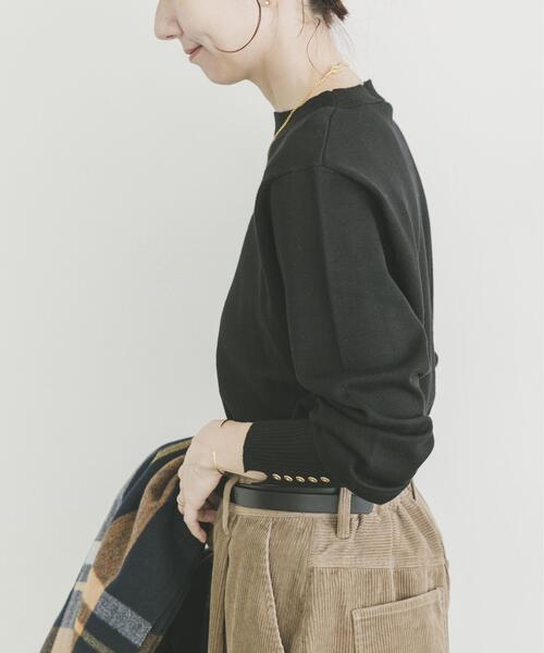 ITEMS URBANRESEARCH（アイテムズ アーバンリサーチ）の「ソデボタンニットプルオーバー（ニット/セーター・レディース・ブラック系その他/ライトブラウン/ブラック/ホワイト系その他・FREE）」の16枚目の写真