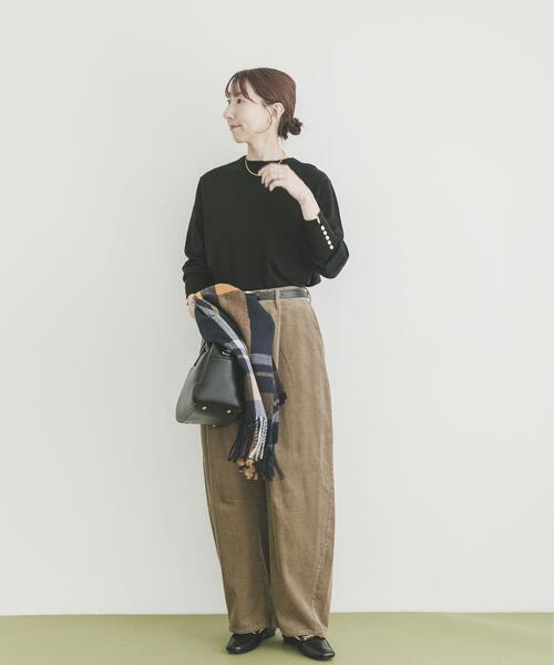 ITEMS URBANRESEARCH（アイテムズ アーバンリサーチ）の「ソデボタンニットプルオーバー（ニット/セーター・レディース・ブラック系その他/ライトブラウン/ブラック/ホワイト系その他・FREE）」の17枚目の写真