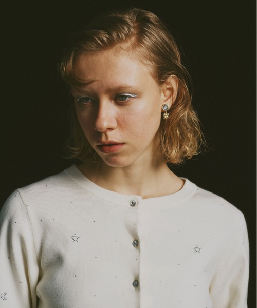 FURFUR（ファーファー）の「Twilightモチーフクルーネックカーディガン（カーディガン/ボレロ・レディース・サックスブルー/ブラック/ホワイト・F）」の2枚目の写真