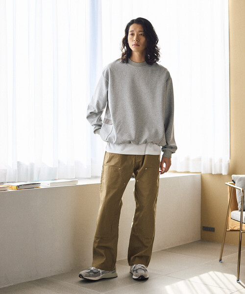 Firsthand(ファーストハンド)の「Firsthand/ファーストハンド サイドポケット スピンドル ダンボール クルーネックスウェット(スウェット・メンズ・ブラック/グレー/ネイビー/ブラウン・LARGE/MEDIUM)」の19枚目の写真