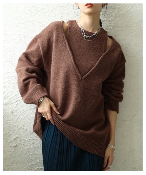 Sawa a la mode(サワアラモード)の「アメリカンスリーブVネックニットトップス(ニット/セーター・レディース・ブラウン/チャコールグレー・FREE)」の20枚目の写真