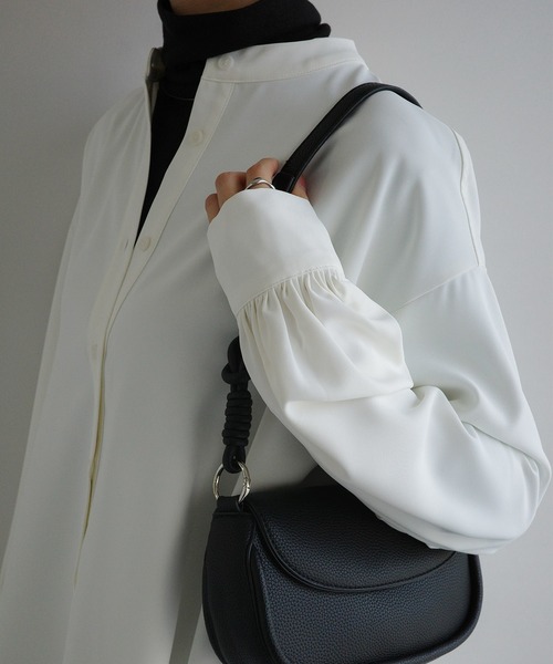 evernavy(エバーネイビー)の「ダブルクロスノーカラーシャツブラウス(シャツ/ブラウス・レディース・オフホワイト/ブラック/ライトベージュ・M)」の12枚目の写真