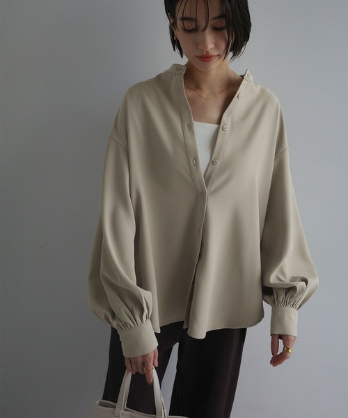 evernavy(エバーネイビー)の「ダブルクロスノーカラーシャツブラウス(シャツ/ブラウス・レディース・オフホワイト/ブラック/ライトベージュ・M)」の19枚目の写真
