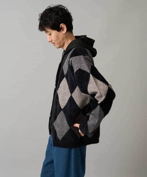 a.v.v(アーヴェヴェ)の「【洗濯で洗える】シャギーアーガイルワイドシルエットカーディガン(カーディガン/ボレロ・メンズ・ブラック/ネイビー・46/48)」の16枚目の写真