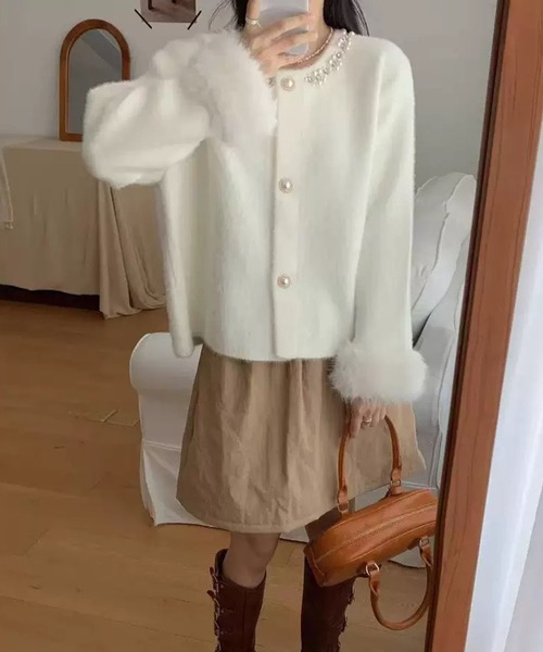 WESTSEA（ウエストシー）の「ふわふわ起毛 × パール＆ビジュー × 取り外し風ボリュームフェイクファーカフ 華やか系カーディガン（カーディガン/ボレロ・レディース・オフホワイト/グレー/ブラック・FREE）」の5枚目の写真