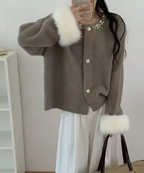 WESTSEA（ウエストシー）の「ふわふわ起毛 × パール＆ビジュー × 取り外し風ボリュームフェイクファーカフ 華やか系カーディガン（カーディガン/ボレロ・レディース・オフホワイト/グレー/ブラック・FREE）」の17枚目の写真