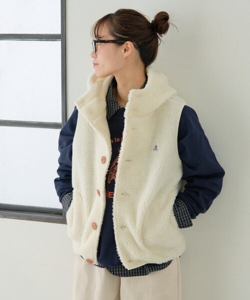 GEVACO（ゲバコ）の「【GEVACO】ボアフリースフードベスト（ベスト・レディース・オレンジ/ネイビー/グレー/アイボリー・ONE SIZE/LARGE）」の5枚目の写真