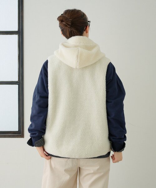 GEVACO（ゲバコ）の「【GEVACO】ボアフリースフードベスト（ベスト・レディース・オレンジ/ネイビー/グレー/アイボリー・ONE SIZE/LARGE）」の12枚目の写真