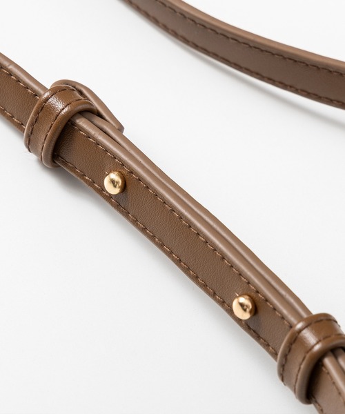 AJUGA.（アジュガ）の「カットワークエコレザーショルダーバッグ（ショルダーバッグ・レディース・ブラック/キャメル・ONE SIZE）」の18枚目の写真