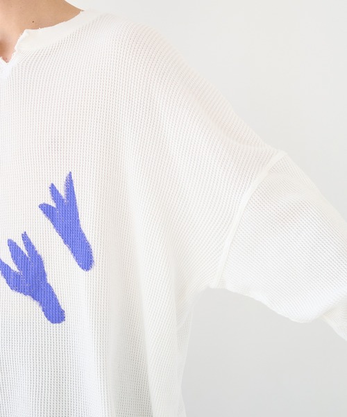 SHINYAKOZUKA(シンヤコヅカ)の「【SHINYAKOZUKA/シンヤコズカ】別注DAMAGED THEIR TRACKS(Tシャツ/カットソー・メンズ・ホワイト/ブラック・S/M)」の8枚目の写真