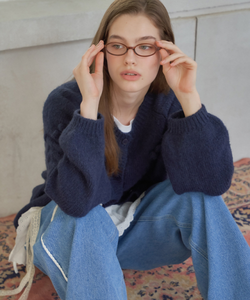 RONRON(ロンロン)の「HANDMADE FLOWER CABLE PUFF KNIT CARDIGAN NAVY(カーディガン/ボレロ・レディース・その他・FREE)」の2枚目の写真