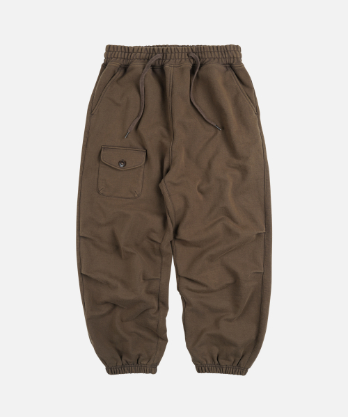 FRIZMWORKS(フリズムワークス)の「ARMY TWO TUCK SWEAT PANTS _ BROWN(その他パンツ・メンズ・その他・X-LARGE/SMALL/MEDIUM/LARGE)」の1枚目の写真