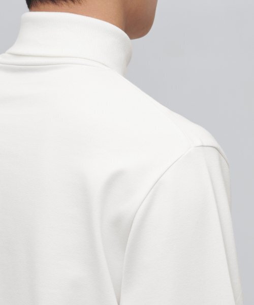 MUSINSA STANDARD（ムシンサスタンダード）の「ポンテタートルネック長袖Tシャツ[クリーム]（Tシャツ/カットソー・メンズ・その他・SMALL/MEDIUM/LARGE/X-LARGE/XX-LARGE/XXX-LARGE）」の5枚目の写真