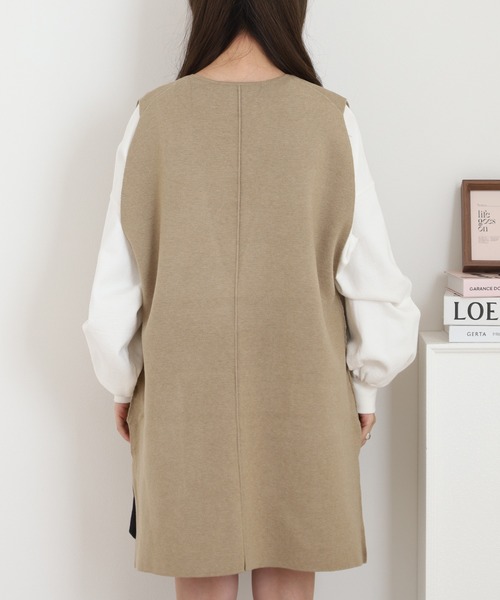 OMNES(オムネス)の「アクリルナイロンウールVネックロングニットベスト(ベスト・レディース・ベージュ/ブラウン・FREE)」の13枚目の写真