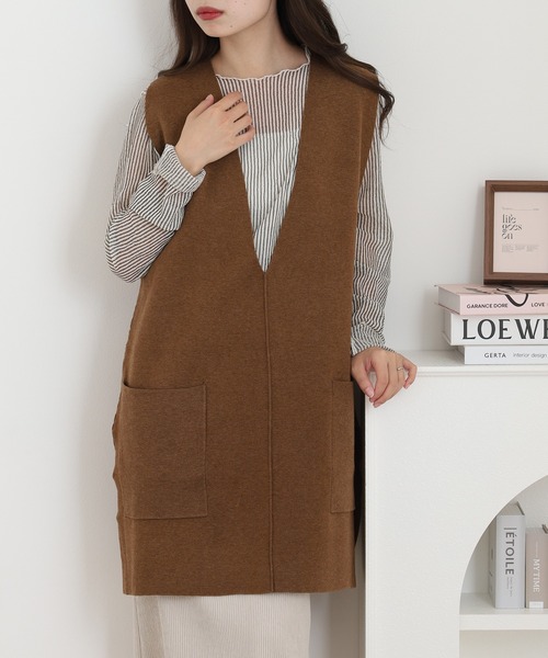 OMNES(オムネス)の「アクリルナイロンウールVネックロングニットベスト(ベスト・レディース・ベージュ/ブラウン・FREE)」の3枚目の写真